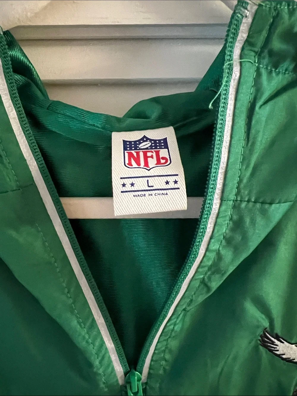 Philadelphia Eagles Green & White Pullover Windbreaker 🦅💚🏈